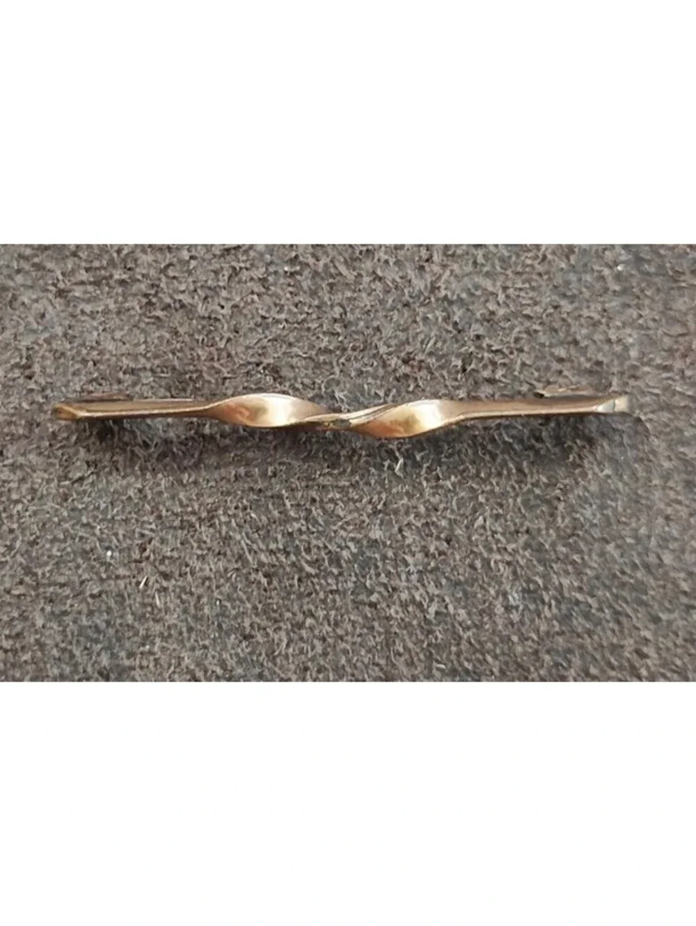 1900s Gold Tone Twist Bar Pin/Brooch